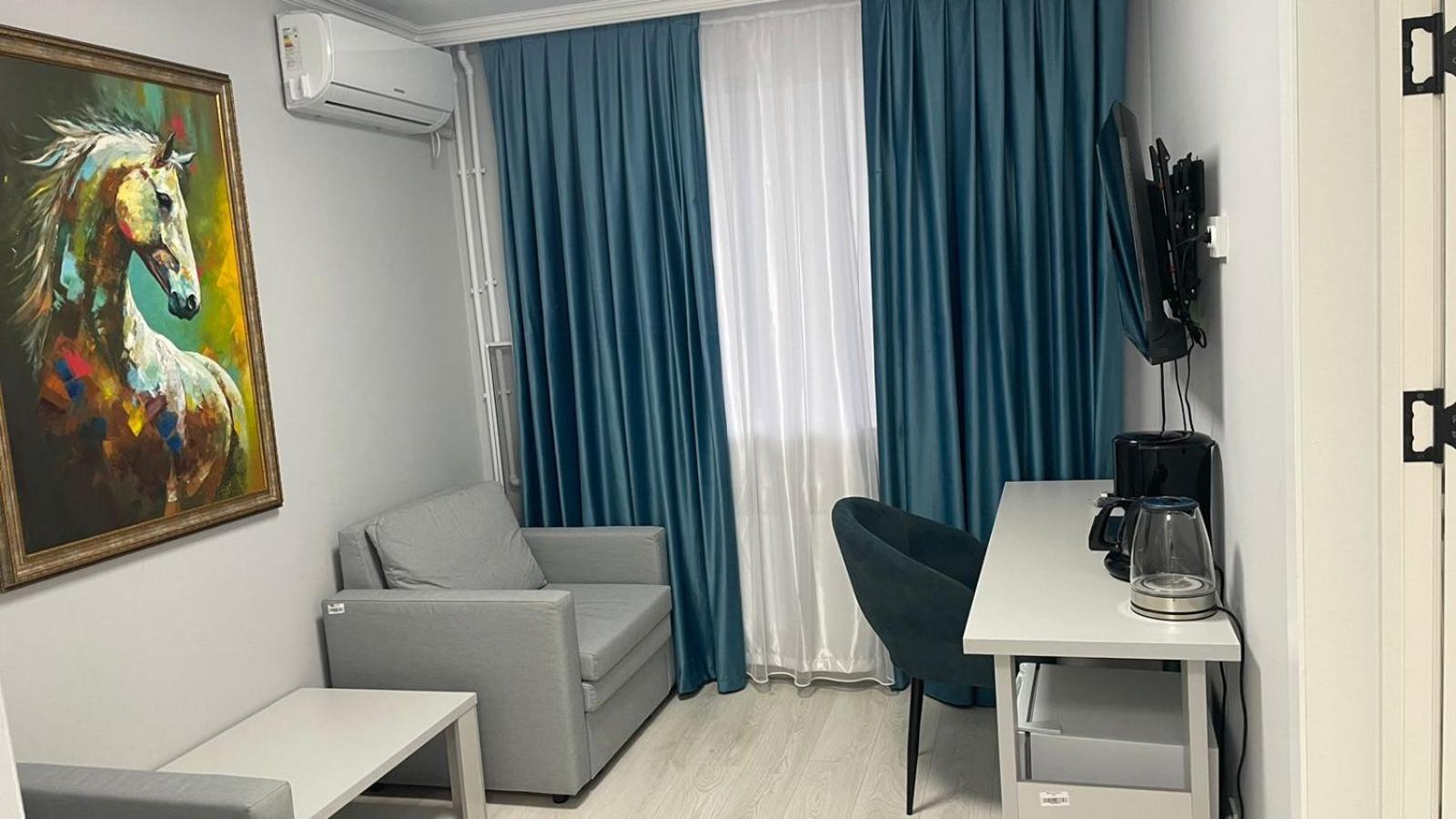 Yassy Hotel, Turkistan Екстер'єр фото