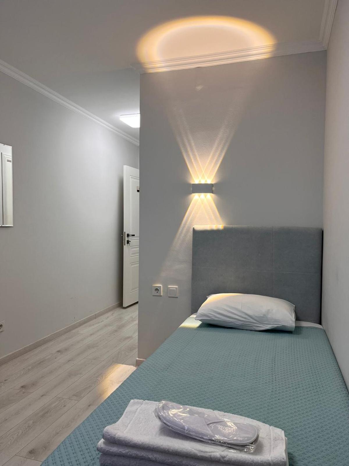 Yassy Hotel, Turkistan Екстер'єр фото